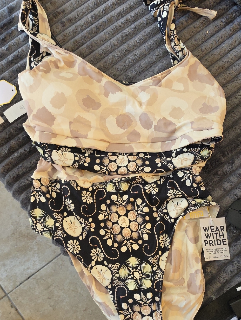Emily McCarthy Reversable Lottie Bikini Set In Shell Soiree/Neutral Cheetah XL